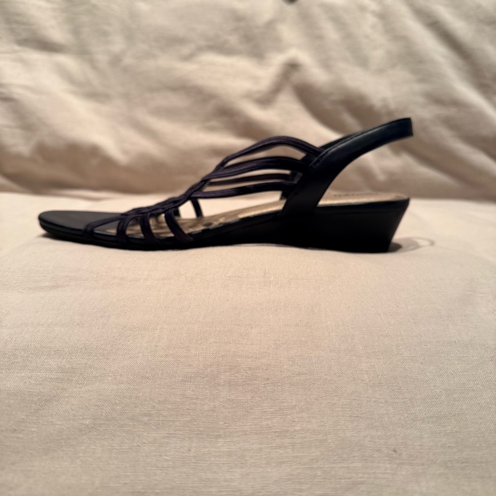 Elegant Navy Blue Strappy Women's Sandals | Elastic Strap | Size 10 - Picture 6 of 13